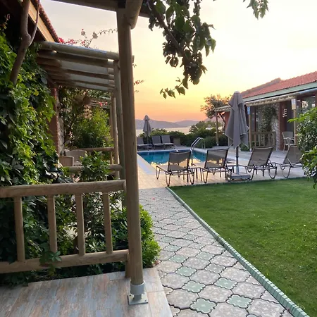 Suna House 게스트하우스 Sogut (Aegean)