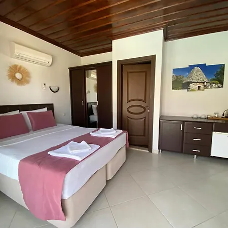 Suna House 4*