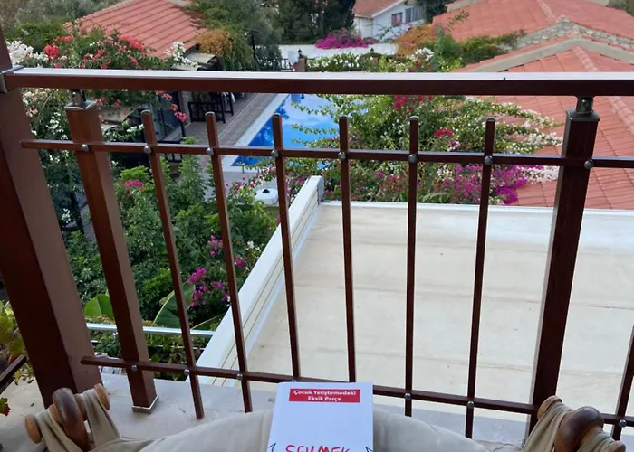 Suna House Pensjonat 4*