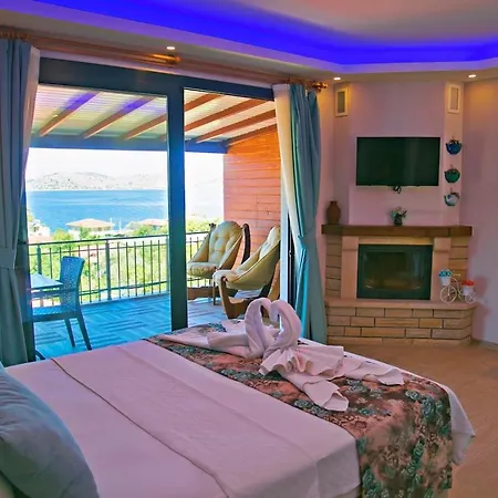 Suna House 4*